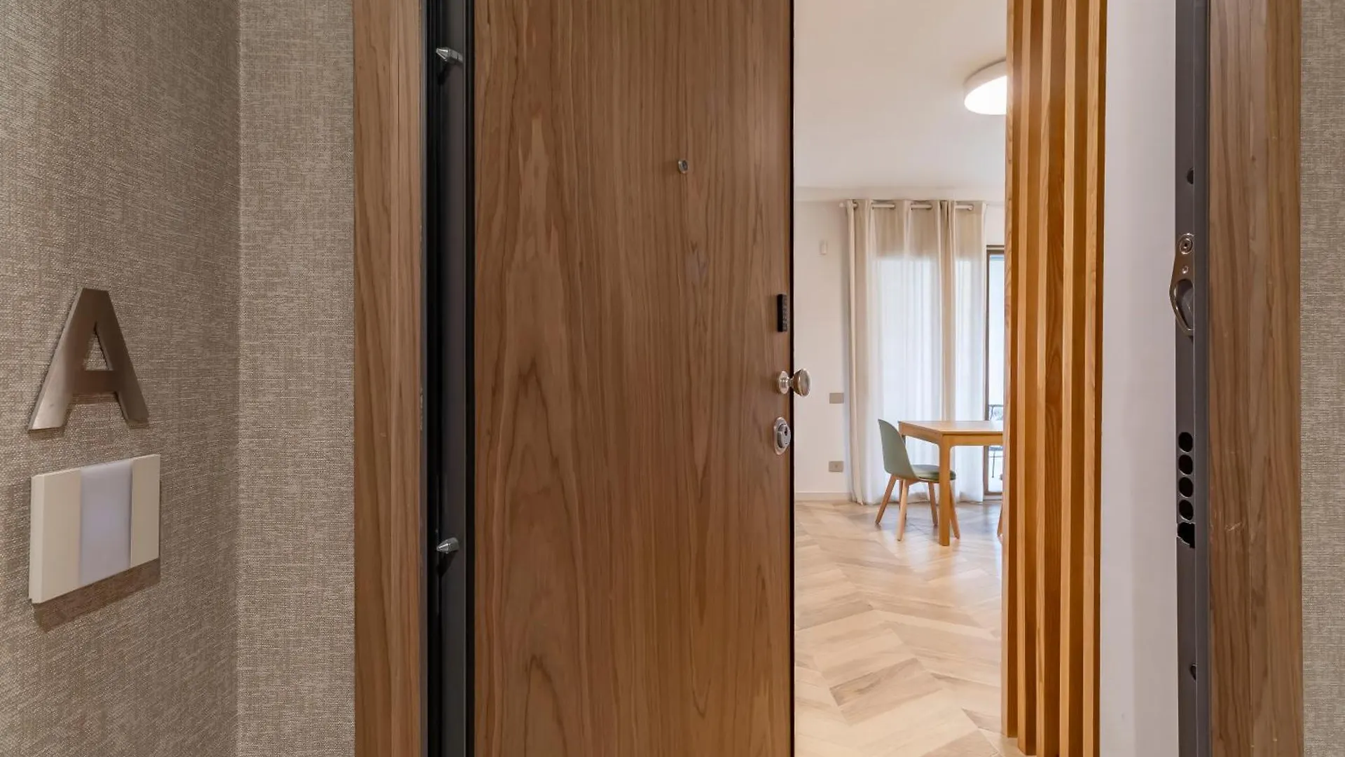 Apartment Aurealiving - Sage Luxury Apt With Air Conditioning, Fast Wifi And Free Gym Rome