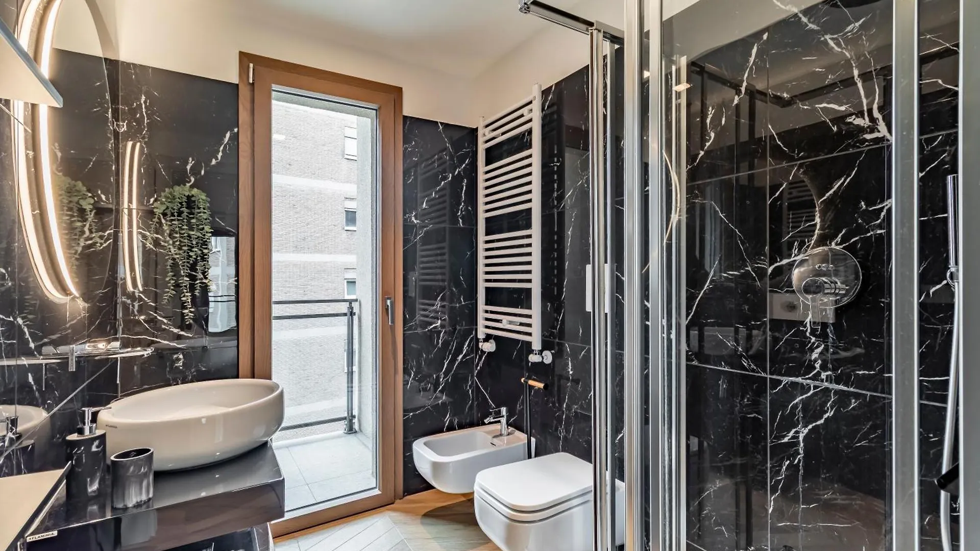 Aurealiving - Sage Luxury Apt With Air Conditioning, Fast Wifi And Free Gym Rome