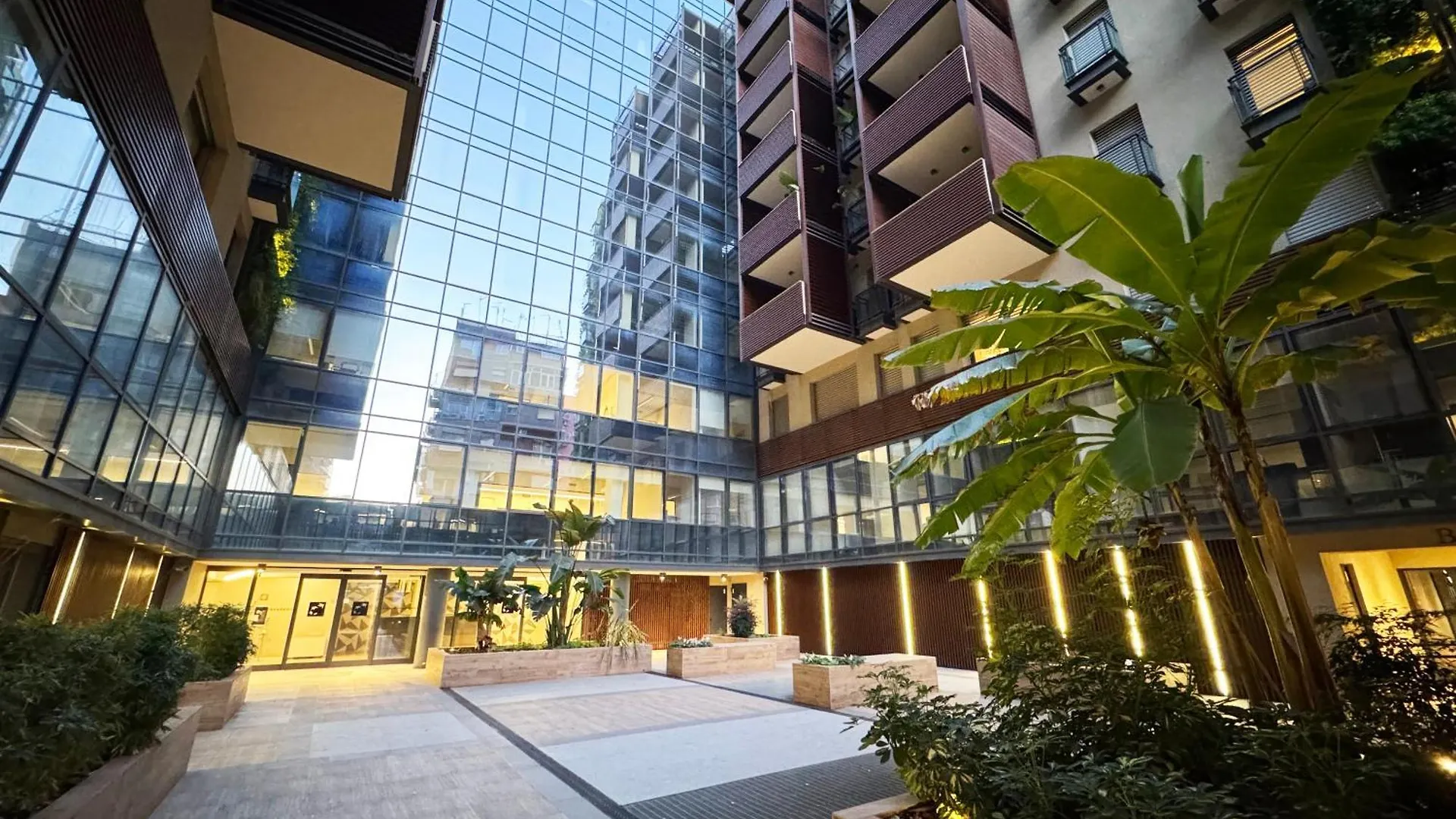 Aurealiving - Sage Luxury Apt With Air Conditioning, Fast Wifi And Free Gym Rome Italy